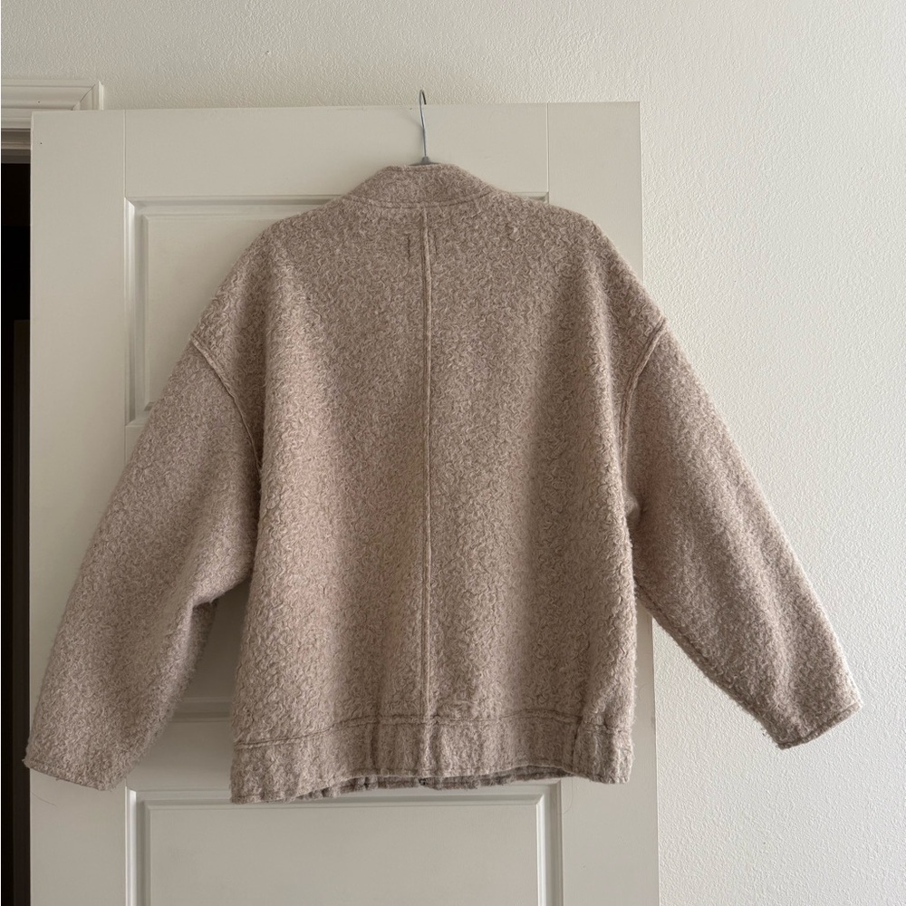 Women’s ZARA Zip-Up Tan Sherpa Jacket - Picture 3 of 4